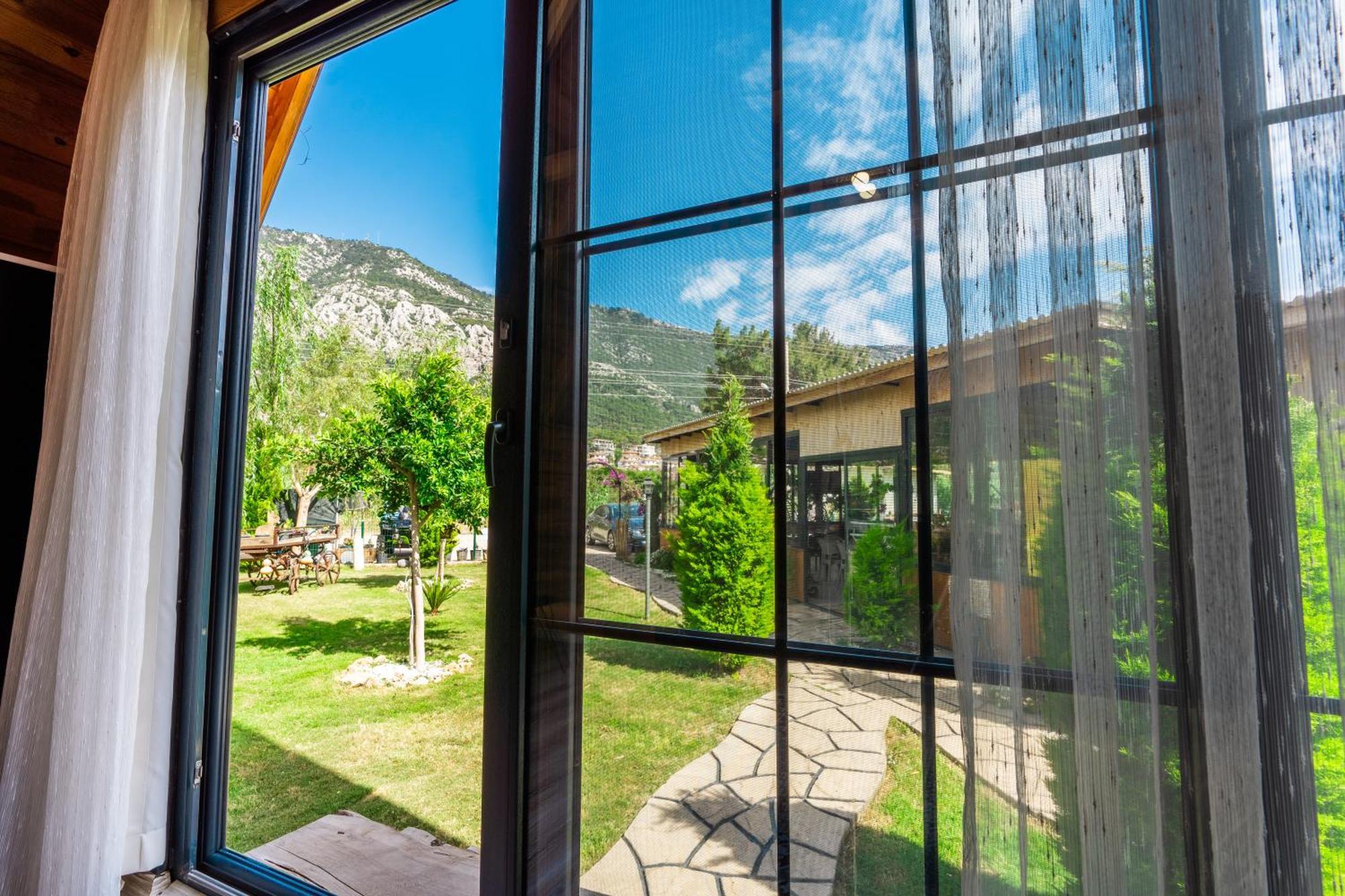 Karaoez Sapphire Bungalows Kumluca Eksteriør bilde